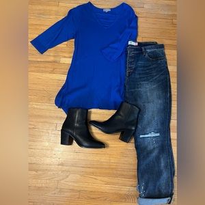 Laura blue light knit sweater